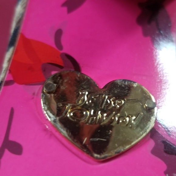 Betsy Johnson embroidered heels - Picture 4 of 10